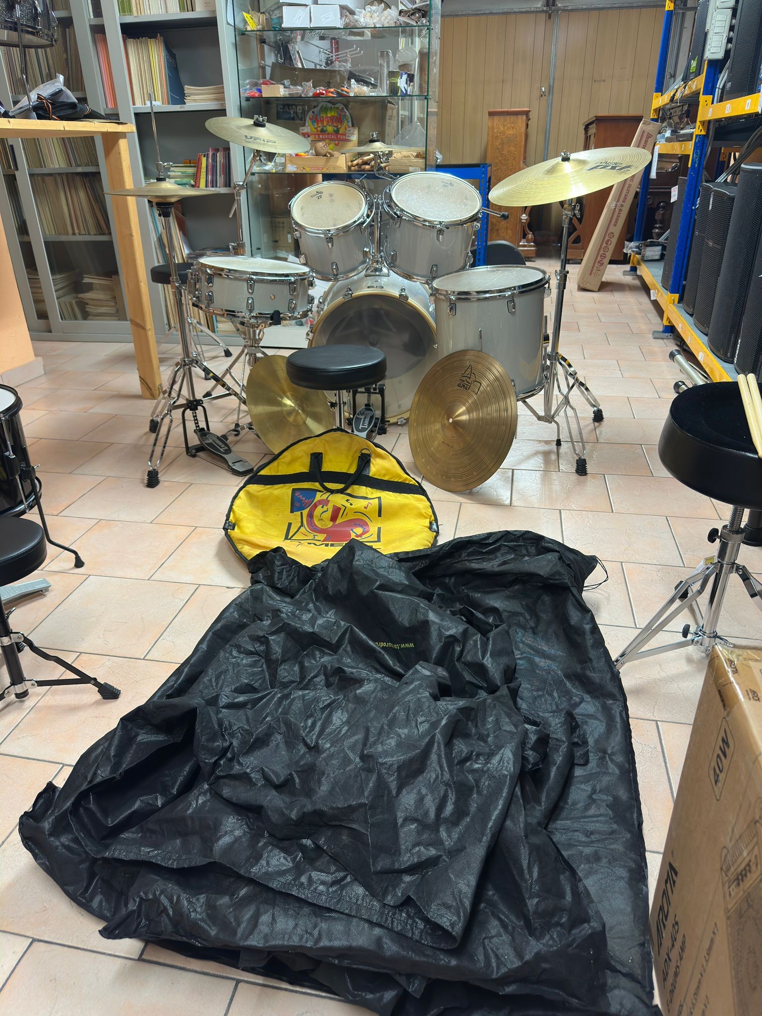 Batteria Tamburo 5 Pezzi Completa e Accessoriata - Argento Perlato