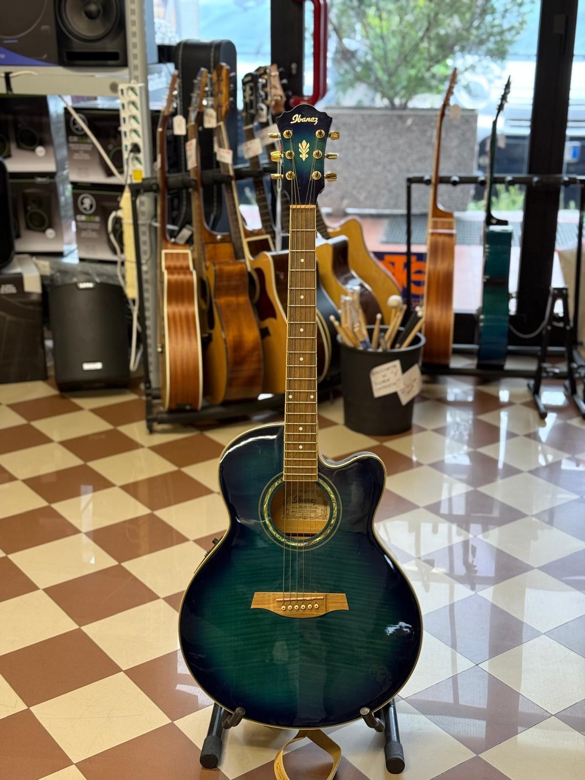 IBANEZ AEL20E-TOS - Chitarra Acustica Elettrificata (Usato)