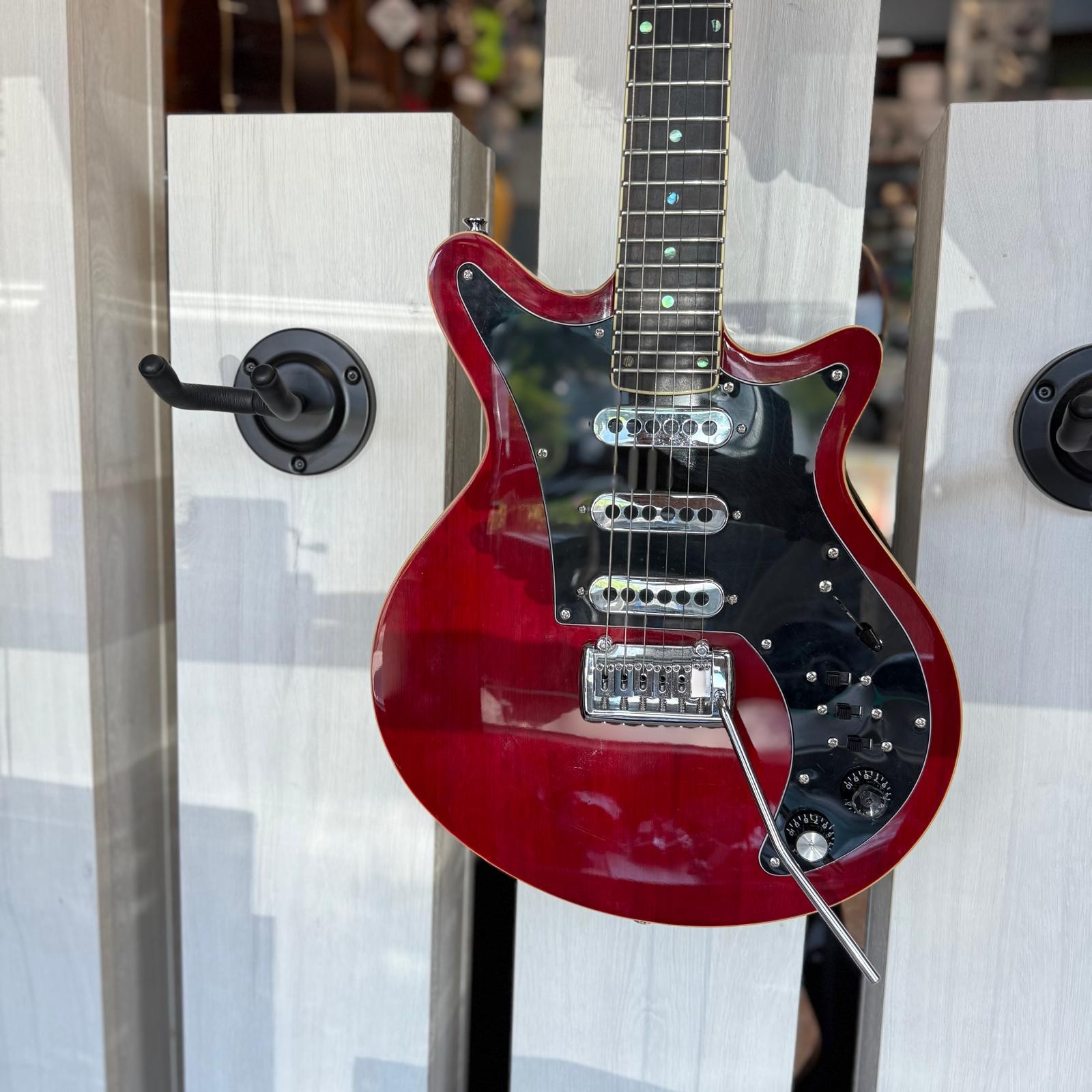 HARLEY BENTON BM-75 Trans Red Deluxe Series - Chitarra Elettrica Usata