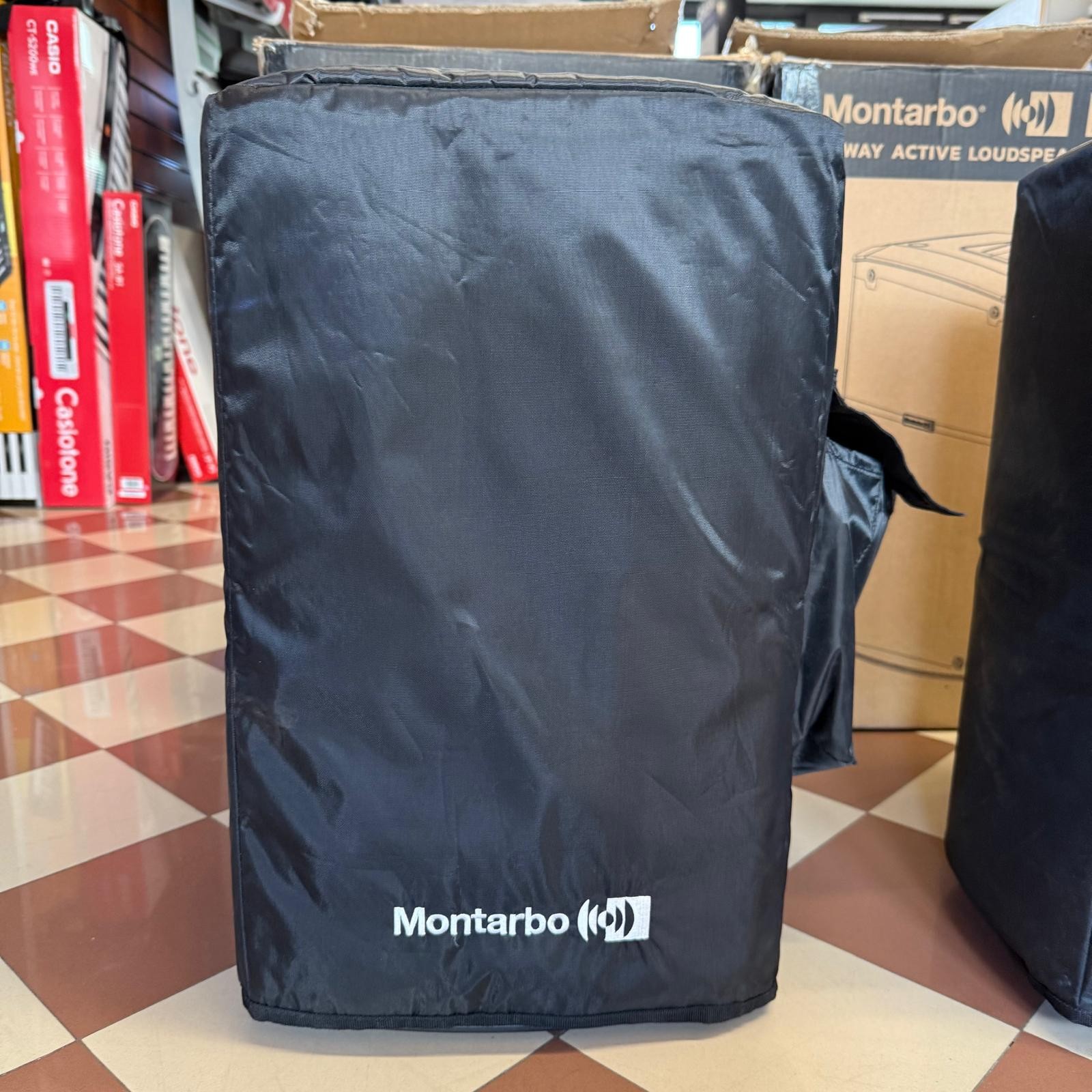 Coppia Casse MONTARBO B110 (400W l'una) con 2 Cover CV110 - Usato in Condizioni Perfette