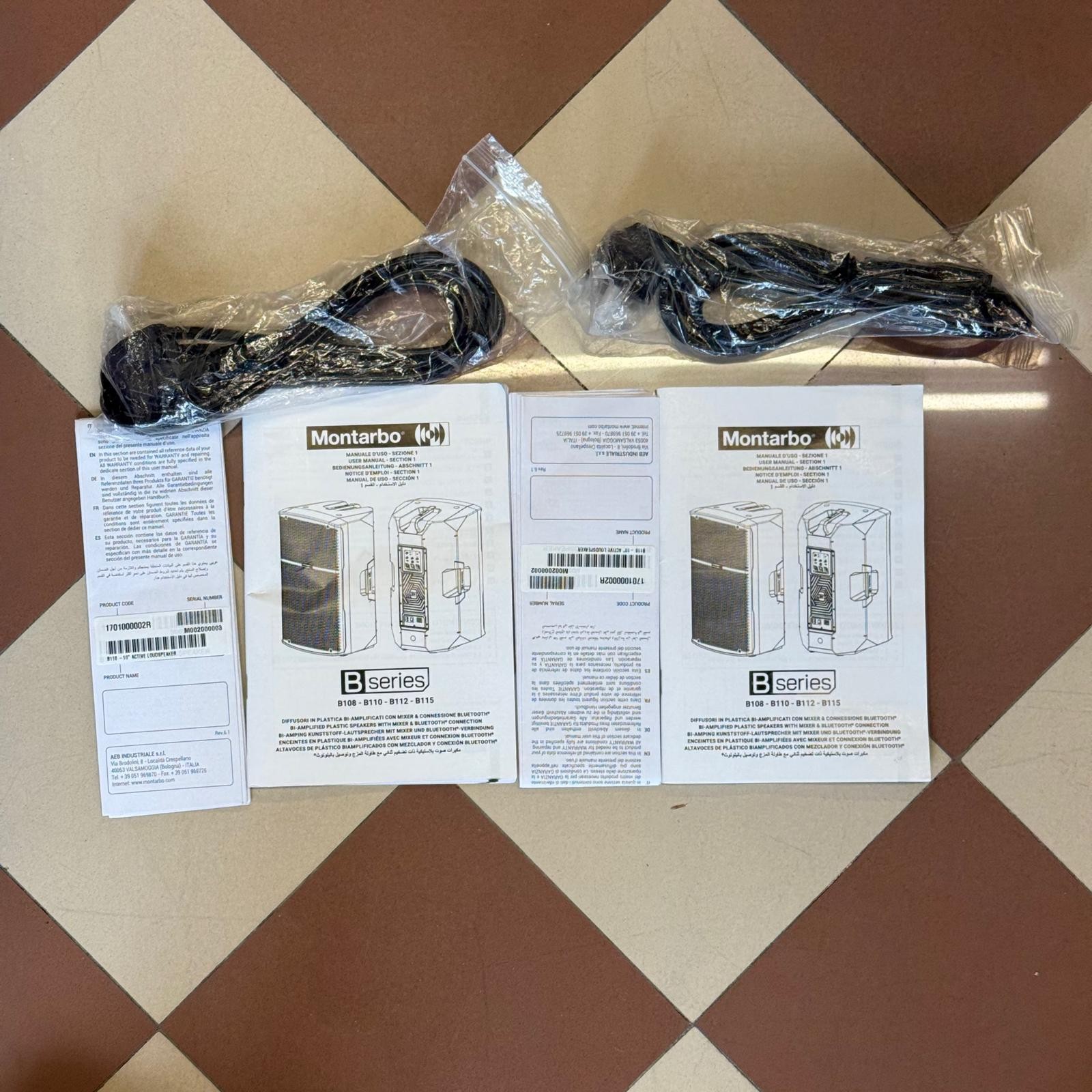 Coppia Casse MONTARBO B110 (400W l'una) con 2 Cover CV110 - Usato in Condizioni Perfette