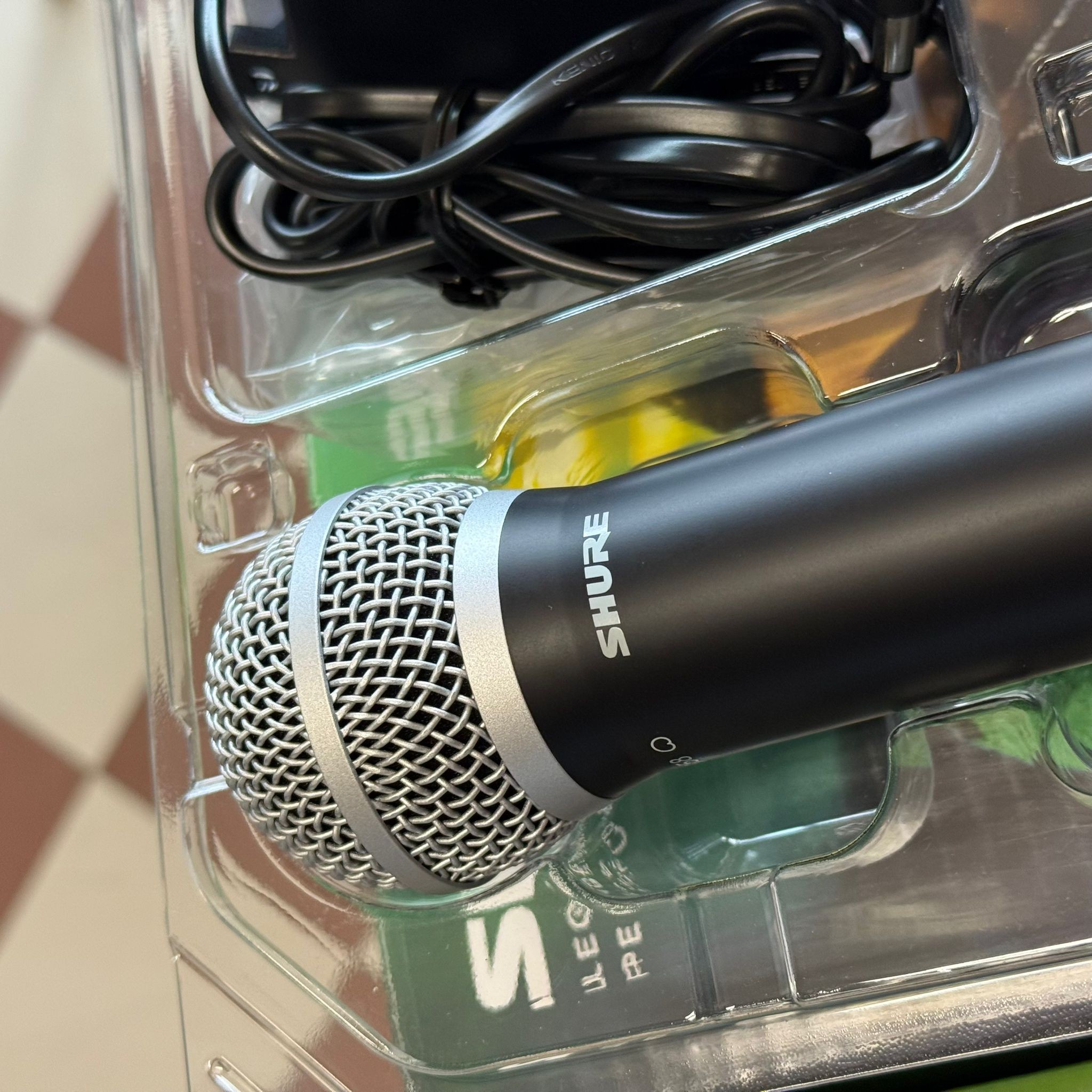 SHURE BLX24E/PG58 - Sistema Palmare Wireless Cardioide per Voce - Usato in Ottime Condizioni