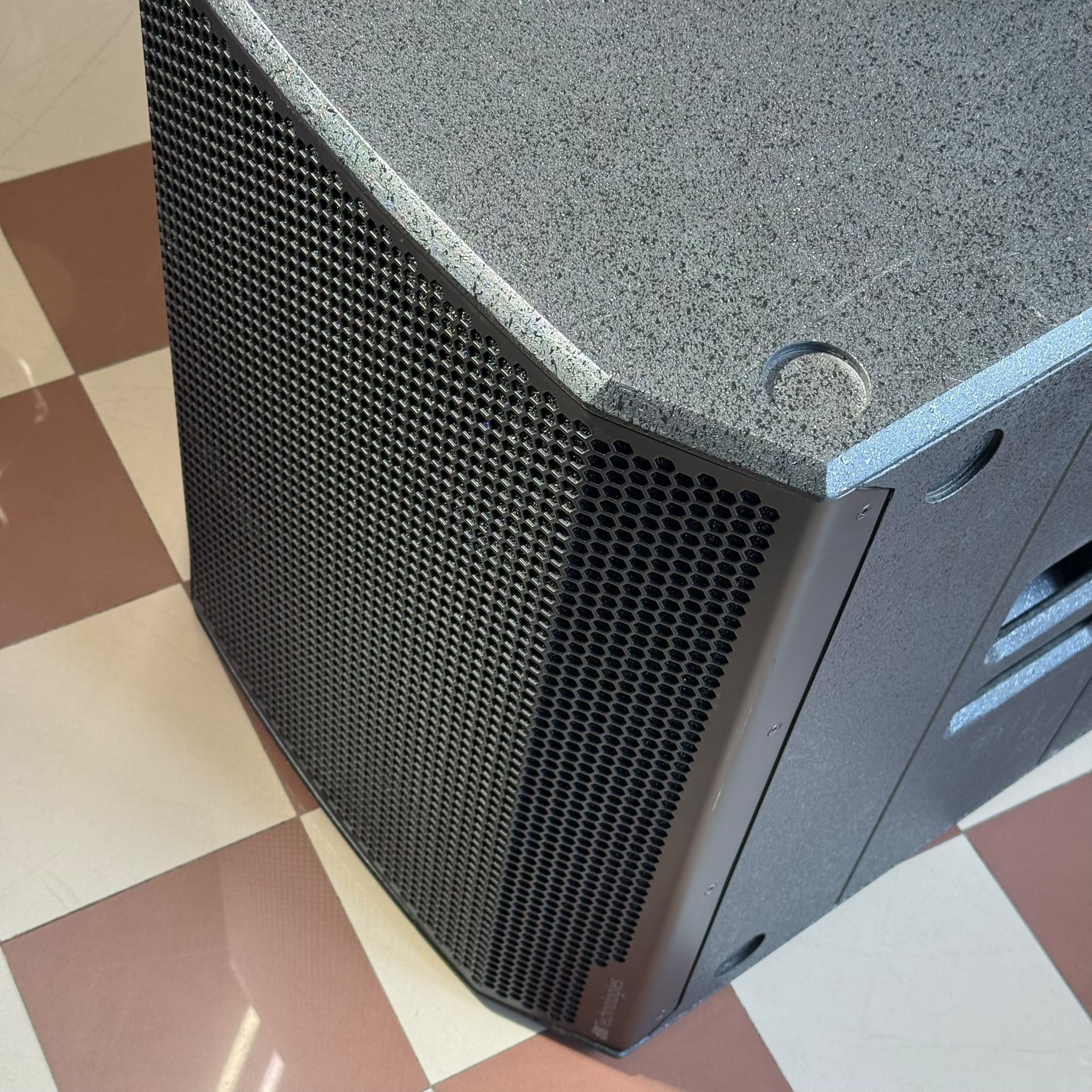 dB TECHNOLOGIES Sub 618 - Subwoofer Attivo 18" 1200W (USATO GARANTITO)