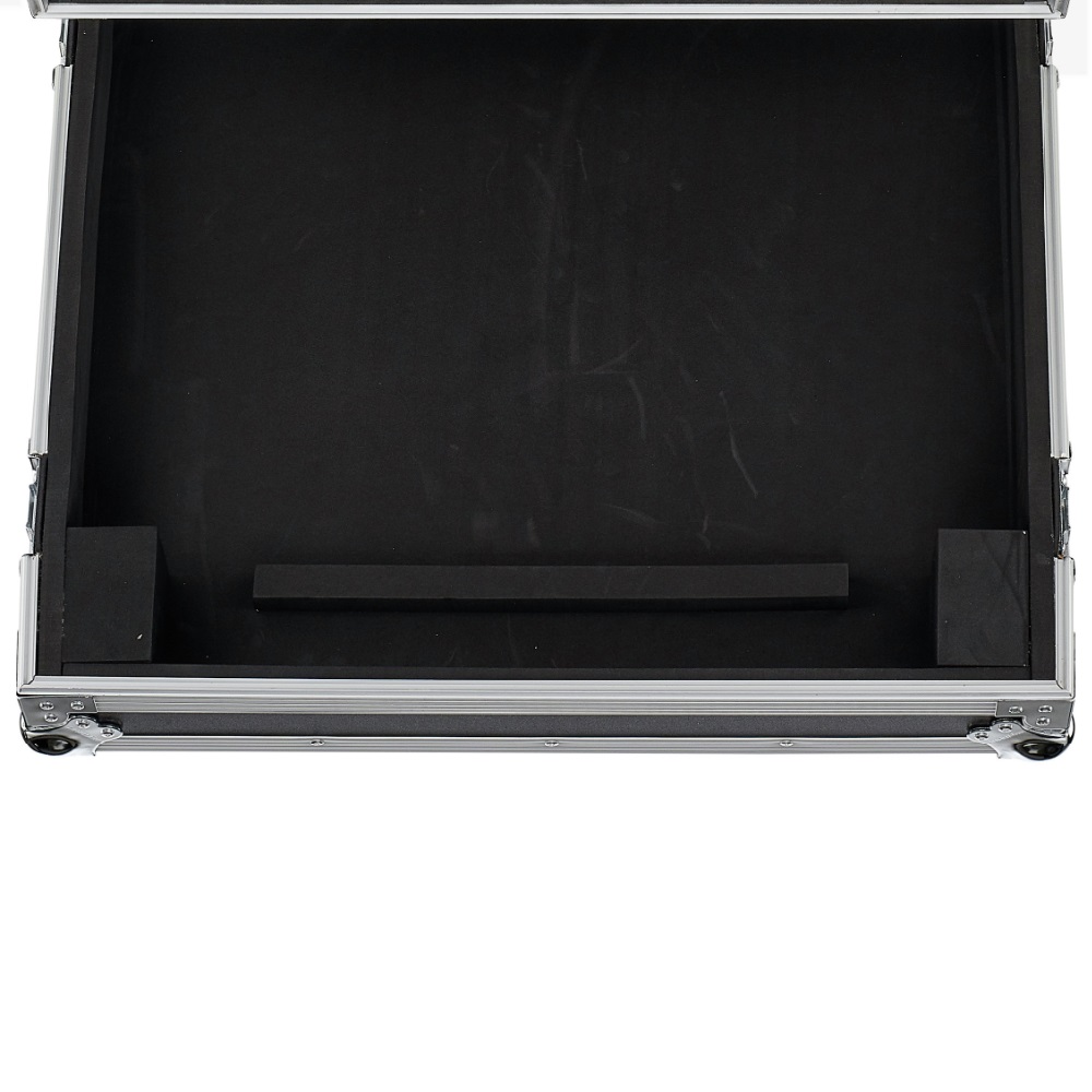 FLYHT PRO FLIGHT CASE PER BEHRINGER X32 COMPACT 6 MANIGLIE 4 CHIUSURE SPAZIO CAVI 12CM