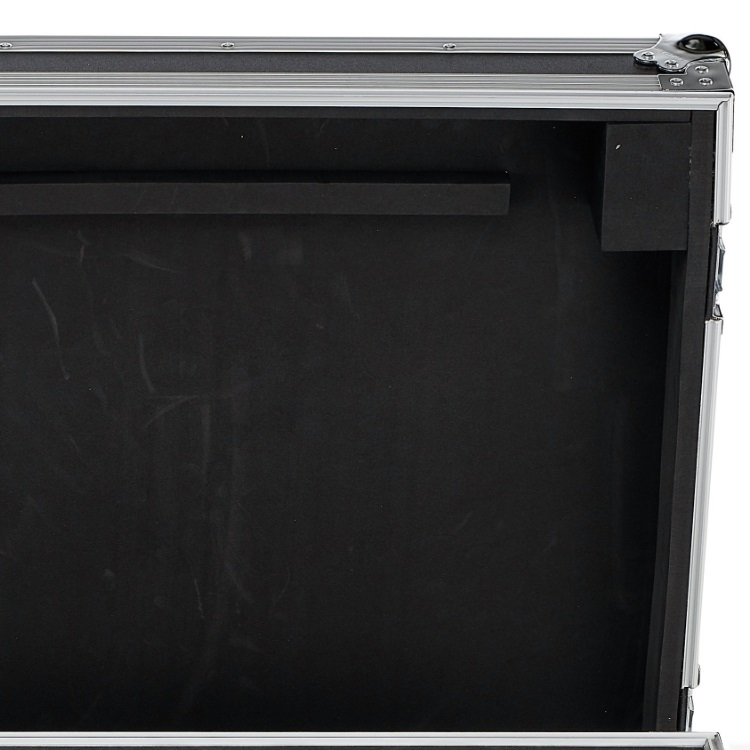 FLYHT PRO FLIGHT CASE PER BEHRINGER X32 COMPACT 6 MANIGLIE 4 CHIUSURE SPAZIO CAVI 12CM
