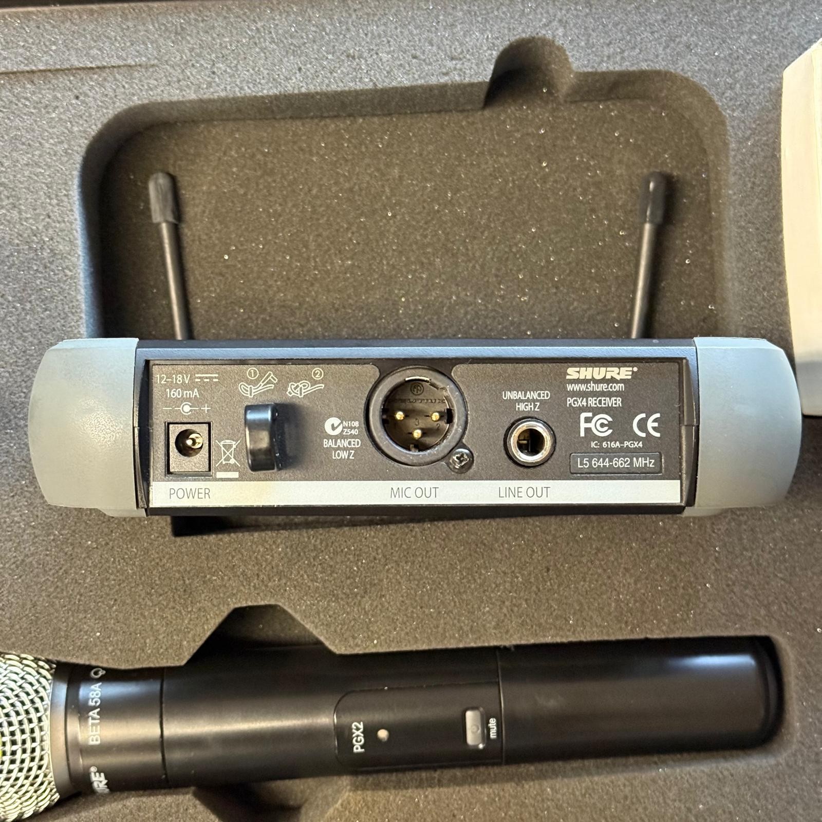 SHURE PGX24E / Beta58 (USATO) - Sistema Radiomicrofono Wireless con Trasmettitore PGX2/Beta58 e Ricevitore PGX4