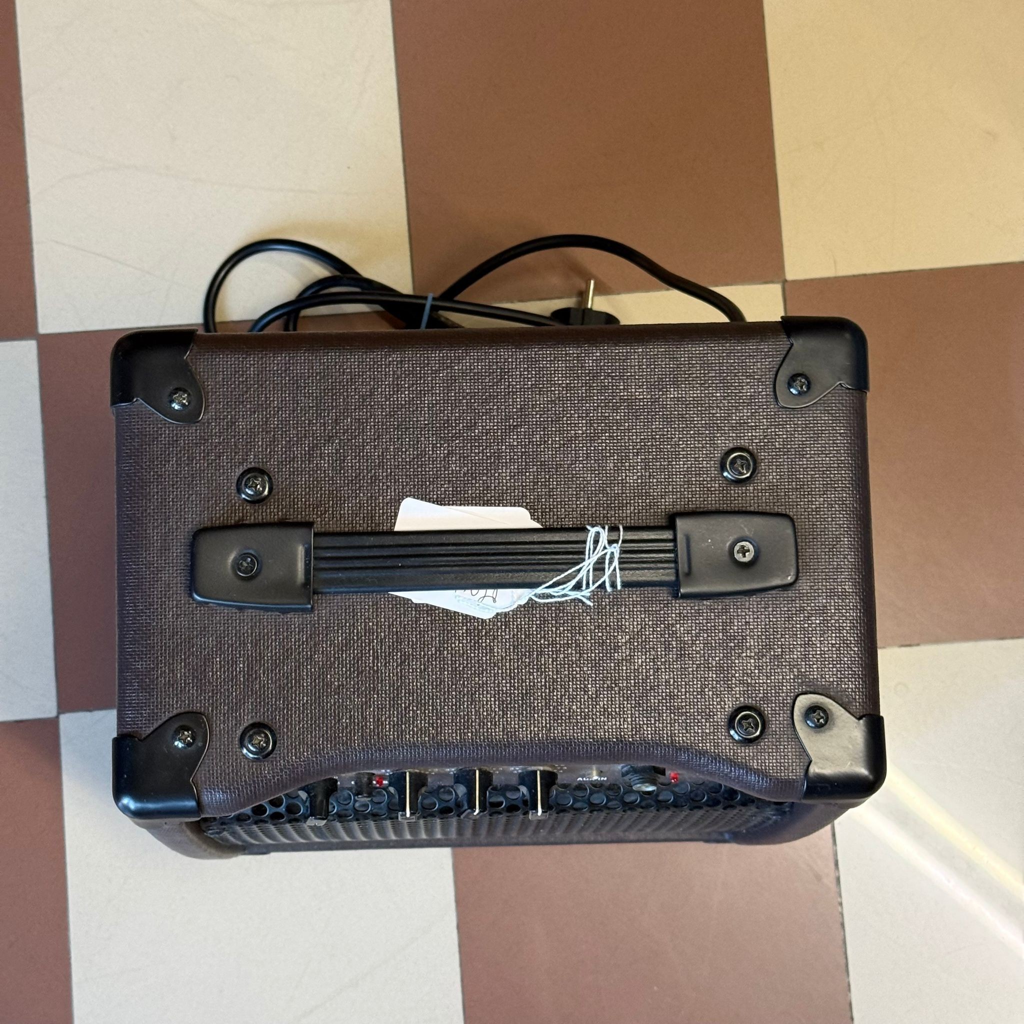 LANEY LA12C - Amplificatore Combo per Chitarra Acustica 12W con Speaker Coassiale da 6.5" (USATO)