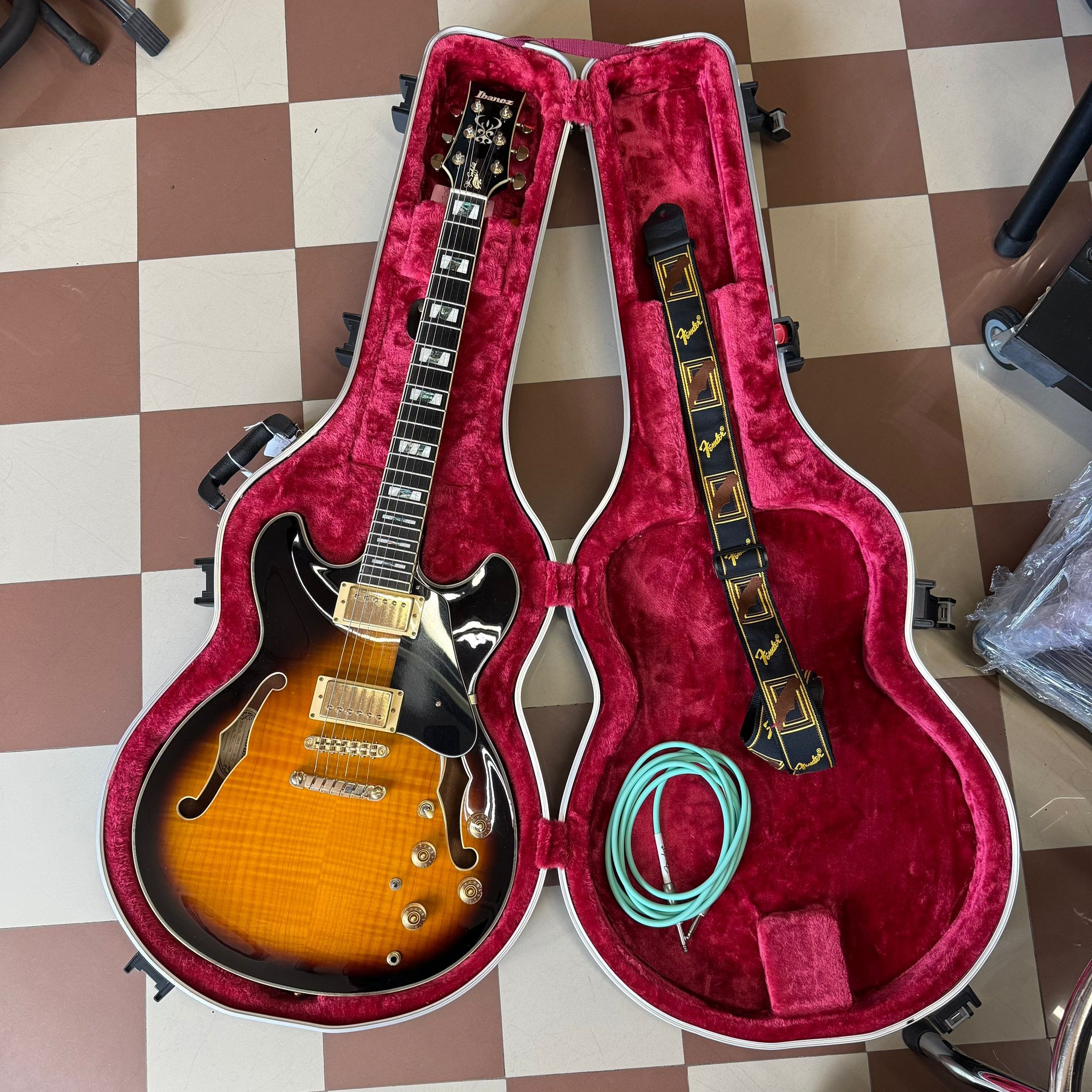 IBANEZ JSM10-VYS (USATA) con Custodia Rigida