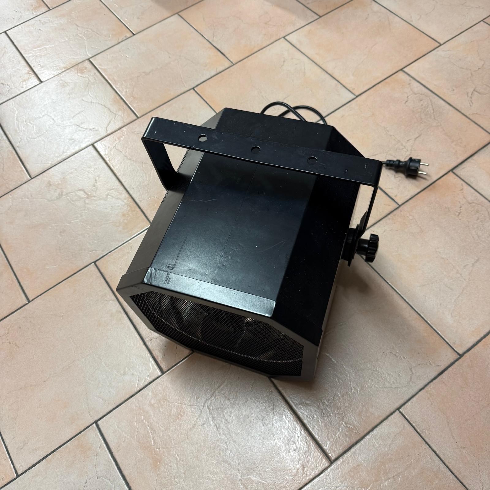 Eurolite Black Gun UV-Spot 400W E-40 - Proiettore a Luce Nera UV ad Alta Potenza (USATO CON LAMPADA INCLUSA)