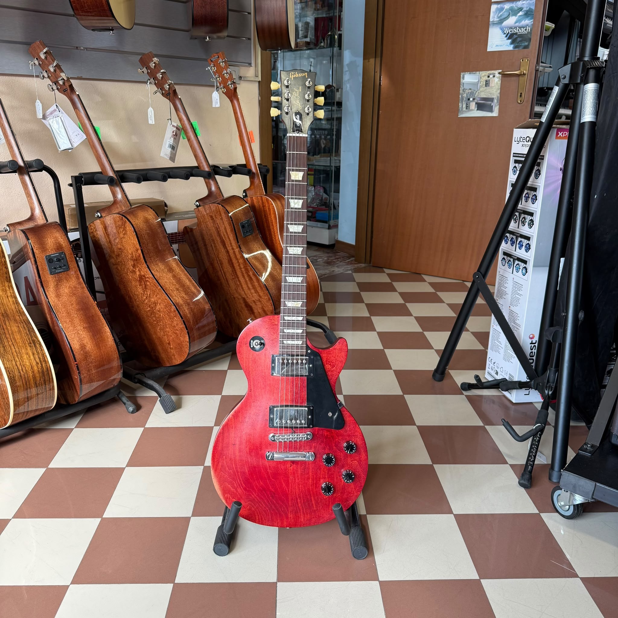 Gibson Les Paul Studio Faded Worn Cherry (USATA) - Custodia