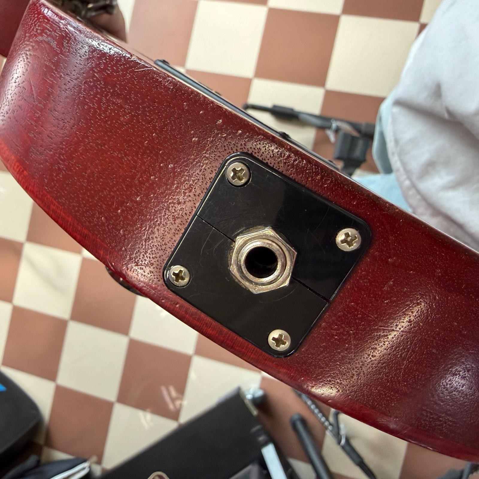 Gibson Les Paul Studio Faded Worn Cherry (USATA) - Custodia