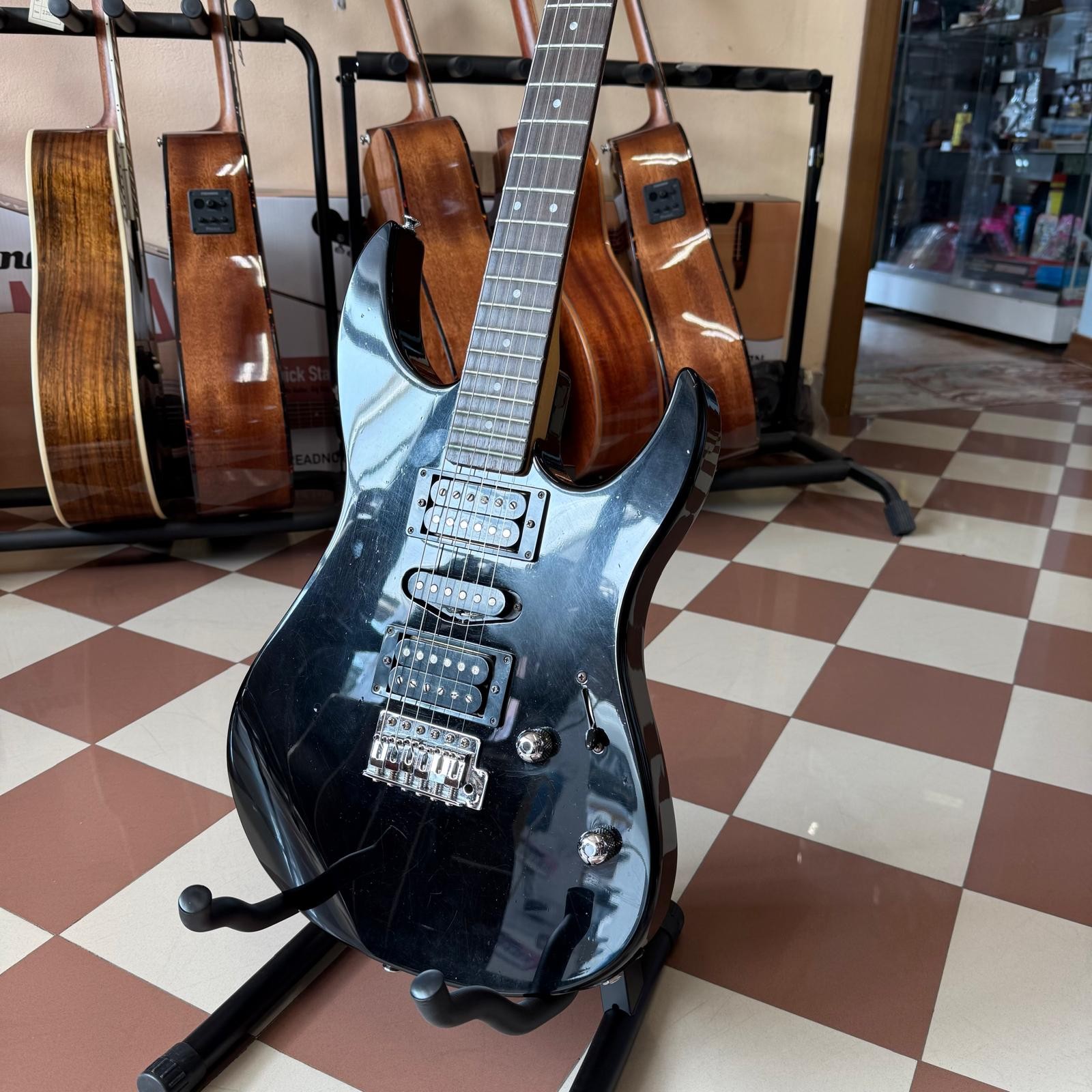 YAMAHA RGX 121 BK Usata - Chitarra Elettrica con Custodia - NO LEVA