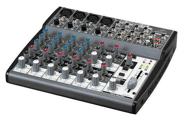 Behringer Xenyx 1202-EU