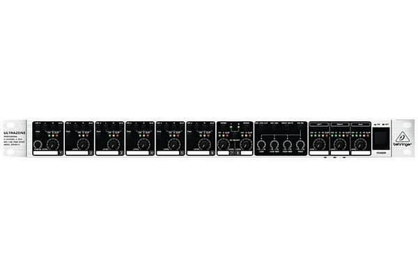 Behringer ZMX8210-EU
