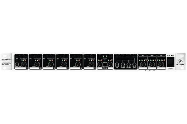 Behringer ZMX8210-EU