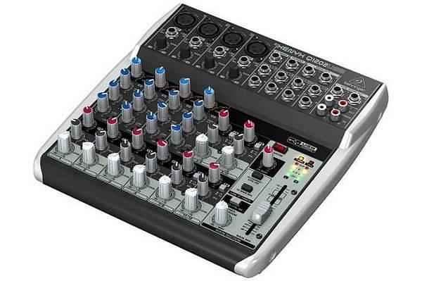 Behringer Xenyx Q1202USB - mixer compatto