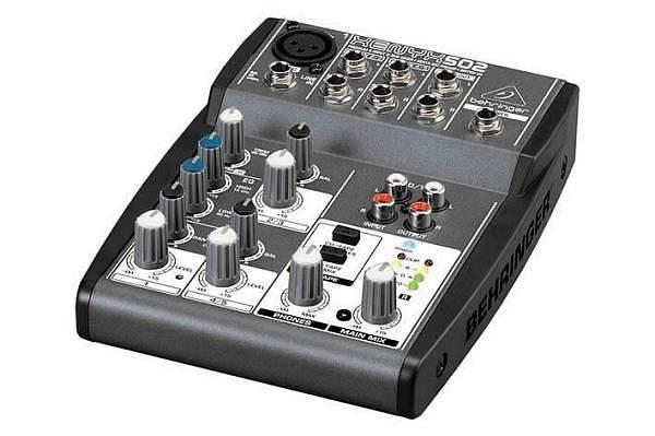 Behringer Xenyx 502 - mixer