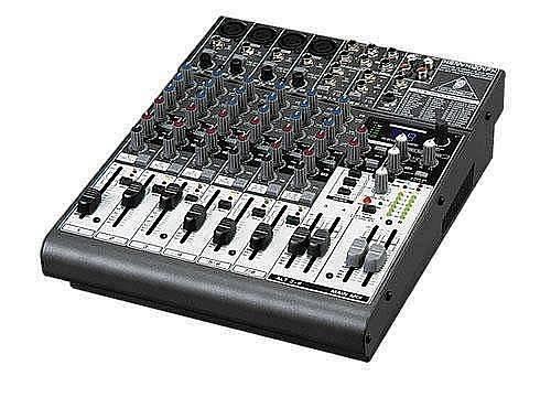 BEHRINGER XENYX 1204 USB - mixer