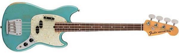 Fender JMJ Justin Meldal-Johnsen Road Worn Mustang Bass Faded Daphne blue