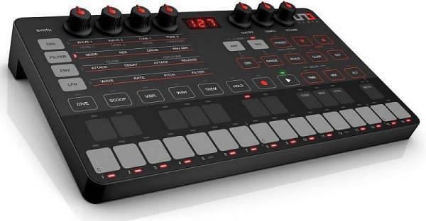 IK Multimedia UNO Synth - UNO Synth - sintetizzatore analogico monofonico