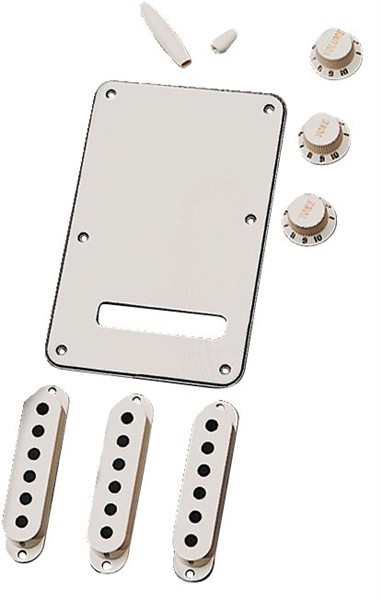 Fender Accessory Kit, Vintage-Style Stratocaster®, White