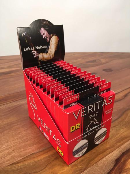 DR Strings VERITAS ELECTRIC DISPLAY