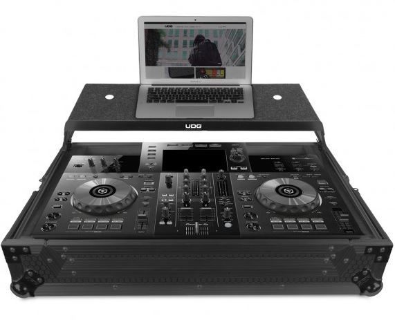 UDG U91065BL - ULTIMATE FLIGHT CASE PIONEER XDJ-RR BLACK PLUS (LAPTOP SHELF)