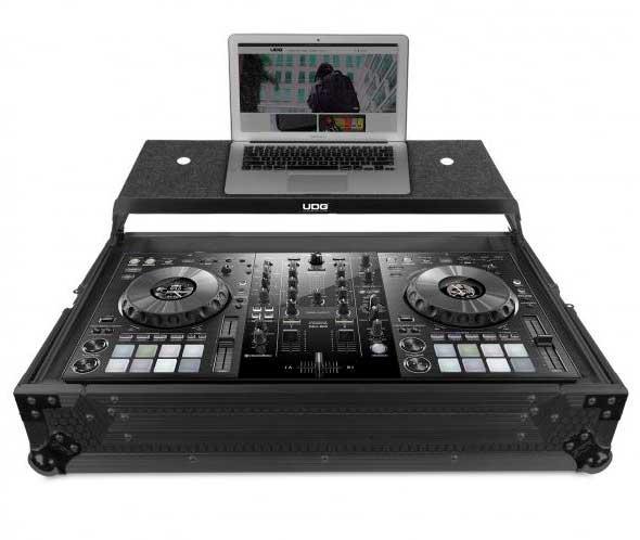 UDG U91071BL - ULTIMATE FLIGHT CASE PIONEER DDJ-800 BLACK PLUS (LAPTOP SHELF)