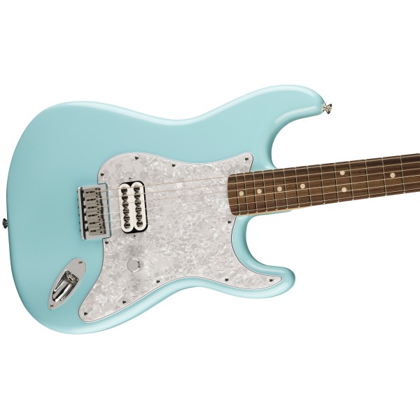 Fender Limited Edition Tom Delonge Stratocaster®, Rosewood Fingerboard, Daphne Blue